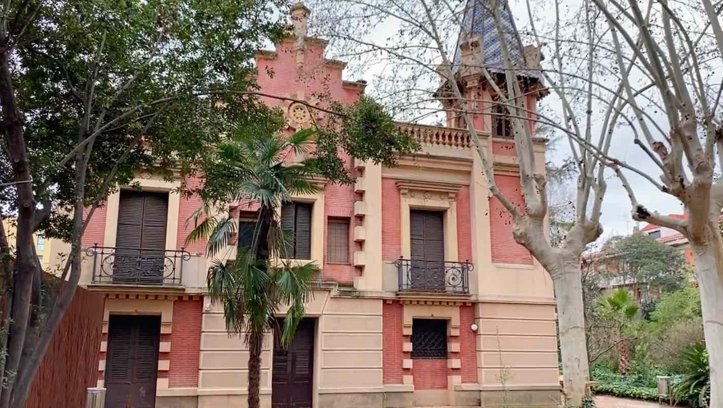 Torre Llopis, torre modernista de Cerdanyola