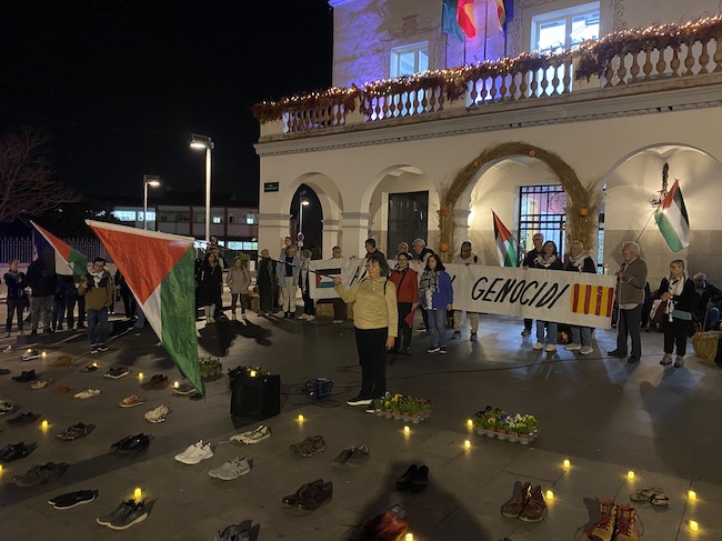 Cada dijous, davant de l’Ajuntament, Cerdanyola amb Palestina